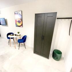 Фото Отель ЖивиТУТ на улице Партизанская 199