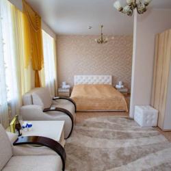 Номер люкс с 1 двуспальной кроватью