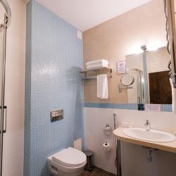 Стандарт (без балкона, 1 этаж) в гостинице 