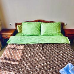 Фото Апартаменты на улице Ивана Доронина 7/3