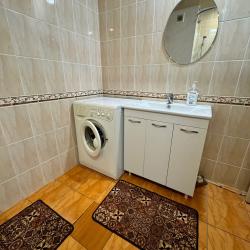 Фото Апартаменты на улице Попкова 21