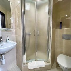 VeryHotel — 3e214354a8afb88e284af85fe07d667d