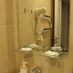 Фото Отель iQHOTEL (Айкью Нотел)
