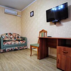 Фото Отель Три звезды (первый корпус)