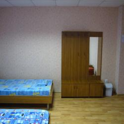 Номер эконом трехместный (удобства на этаже)