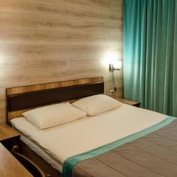 Номер стандарт с 1 двуспальной кроватью