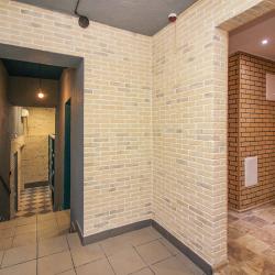 Кровать в 5-местном общем женском номере (без окна)