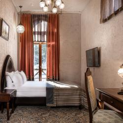 Номер стандарт с 1 двуспальной кроватью