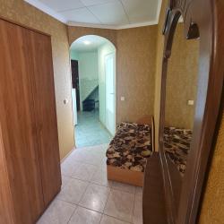 Комната стандарт с 1 двуспальной кроватью и балконом