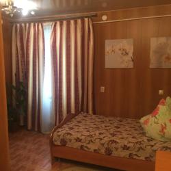 Номер стандарт с 1 двуспальной кроватью