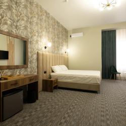 Номер полулюкс с 2 односпальными кроватями