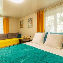 Фото Отель Новиков Дворик на Свердловском проспекте 48