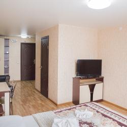Номер стандарт с 1 двуспальной кроватью