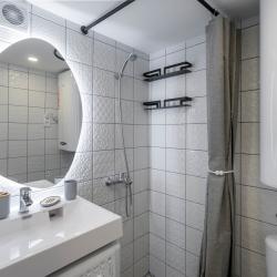Фото Отель Метры в центре на Лиговском проспекте 21