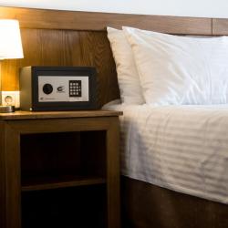 Фото Отель Дэм