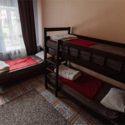 Кровать в 4-местном общем номере