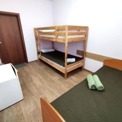Кровать в 3-местном общем номере