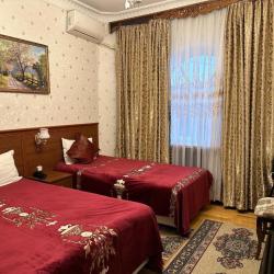Номер стандарт с 2 односпальными кроватями (с завтраком)