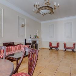Фото Уютные апартаменты на Невском проспекте 40-42