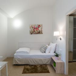 Фото Отель Loyal Guest House (Лоял)