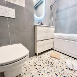 1-комнатные апартаменты люкс на 17 этаже с видом на реку Тура