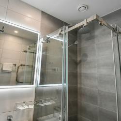 Номер стандарт улучшенный с 1 двуспальной кроватью