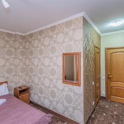 Номер стандарт с 1 двуспальной кроватью