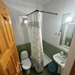 Комната стандарт с 1 односпальной и 1 двуспальной кроватью №3.3