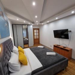 Фото Апартаменты на улице Островского 2