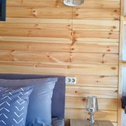 4-местный коттедж улучшенный с 2 односпальными кроватями