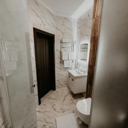 Фото Отель Full House 2 (Фулл Хаус 2)