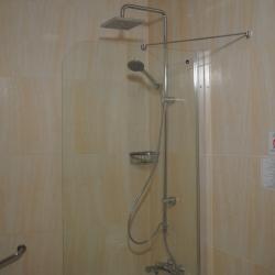 FIT номер люкс с 1 двуспальной кроватью (с завтраком)
