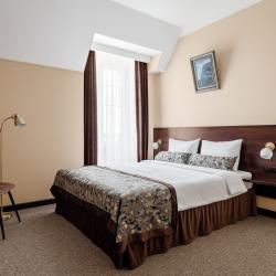 Номер стандарт с 1 двуспальной кроватью