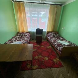 Кровать в 2-местном общем номере эконом (общие удобства)