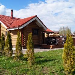 Коттедж с баней и террасой