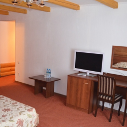 Фото Отель Тирольский