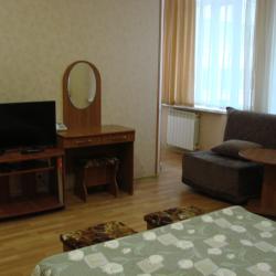 Номер стандарт семейный с 2 односпальными и 1 двуспальной кроватью