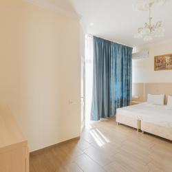 Фото Отель Зеленый попугай