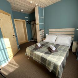 Номер стандарт улучшенный с 1 двуспальной кроватью