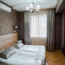 Номер стандарт с 1 двуспальной кроватью