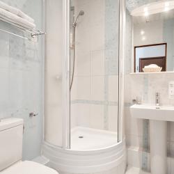 Номер стандарт с 1 двуспальной кроватью