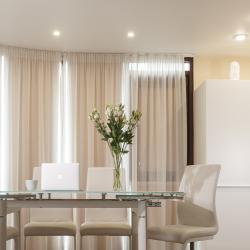 Фото Отель Luxury (Лакшери)