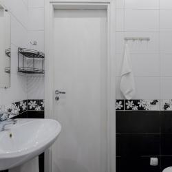 Номер стандарт с 1 двуспальной кроватью