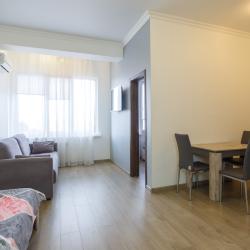 Фото Апартаменты на улице Платановая