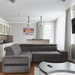 Номер студия премиум с 1 двуспальной кроватью