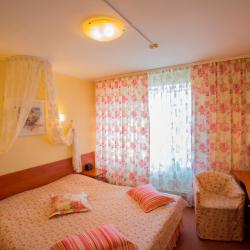 Номер стандарт с 1 двуспальной кроватью