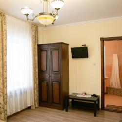 Номер стандарт с 2 односпальными кроватями (мансарда)