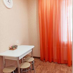 Фото Апартаменты на улице Короленко 10