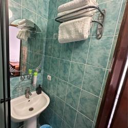 Номер стандарт с 1 двуспальной кроватью