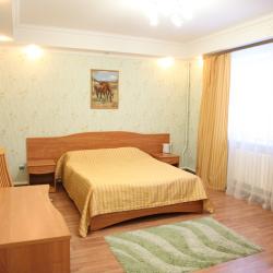 Номер стандарт с 1 двуспальной кроватью